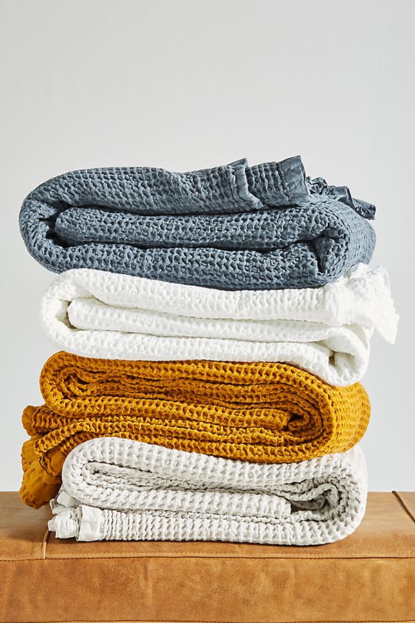 Slide View: 3: Woven Waffle Bed Blanket