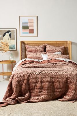 unique quilts and coverlets