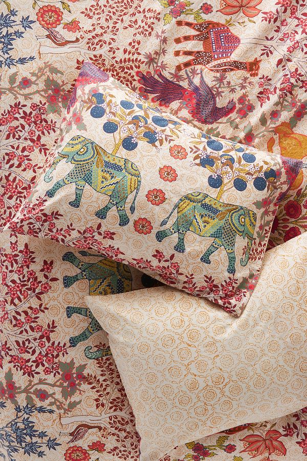 Slide View: 1: Matteo Cotton Slub Printed Shams, Set of 2