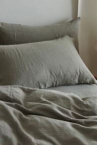 Slide View: 1: Bedfolk Moss Linen Duvet Cover