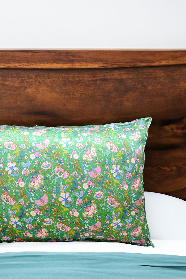 Slide View: 1: Coco & Wolf Mabelle Hall Silk Pillowcase