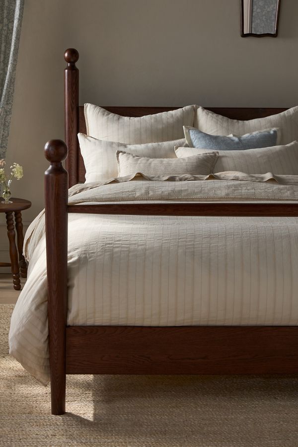 Slide View: 1: Neilly Cotton Striped Woven Duvet