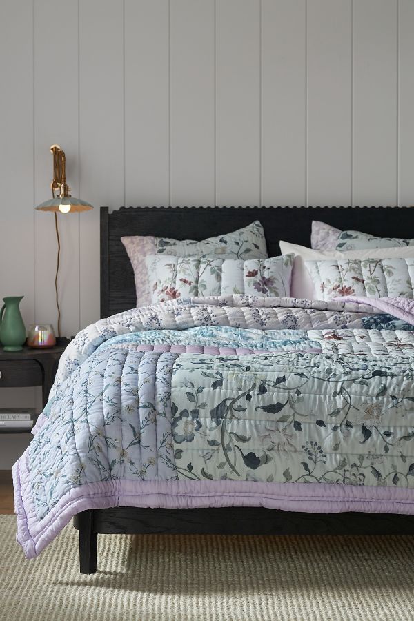 Slide View: 1: Willa Cotton Floral Printed Quilt