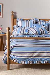 Slide View: 1: Maeve by Anthropologie Mele Duvet Cover