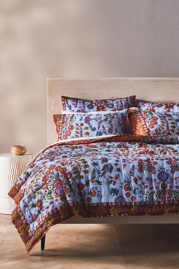 Slide View: 1: Kelcey Hibiscus Organic Cotton Quilt​ed Bedspread