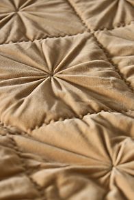 Slide View: 3: Trova Velvet Quilt