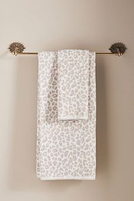 Slide View: 5: Lola Leopard Bath Towel Collection