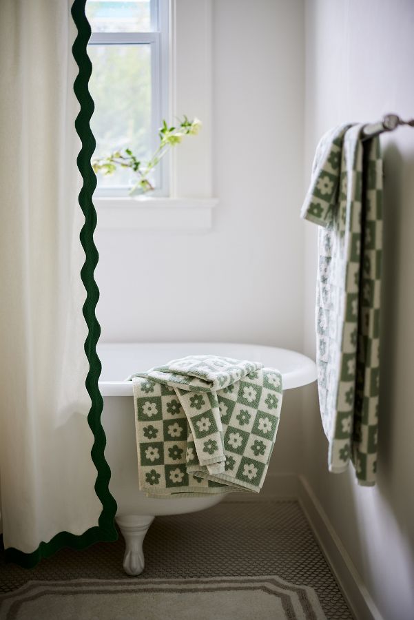 Slide View: 5: Slowtide Gigi Bath Towel Collection