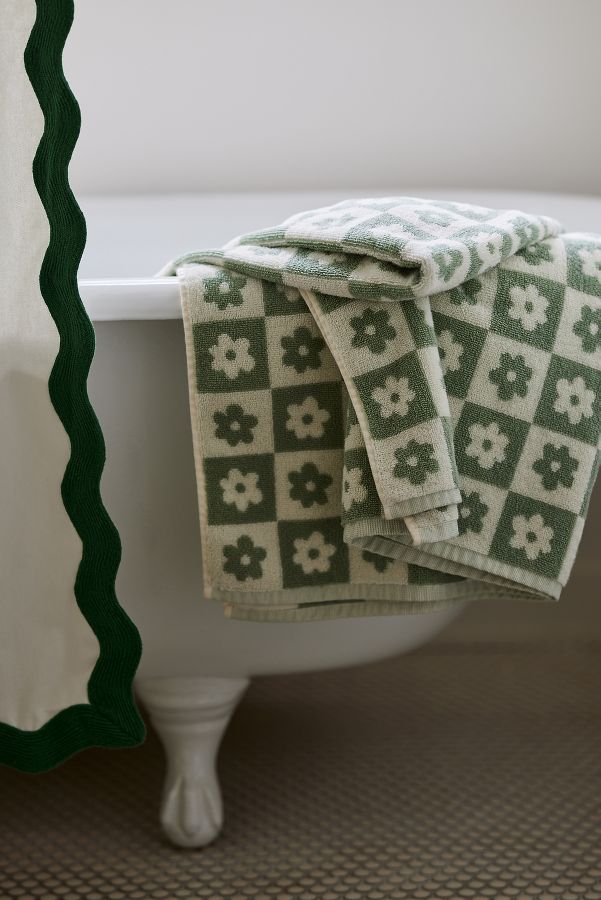 Slide View: 4: Slowtide Gigi Bath Towel Collection