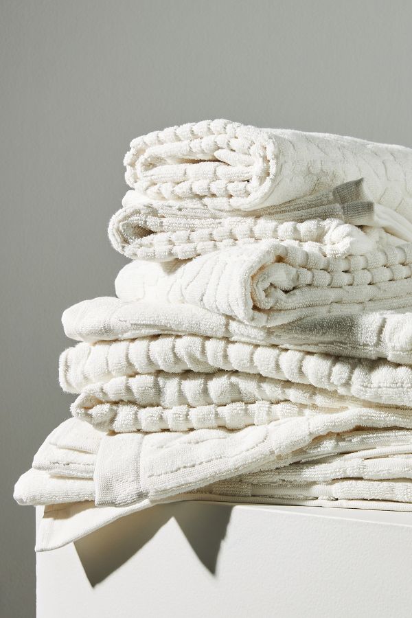 Slide View: 1: Leighton Cotton Bath Towel Collection