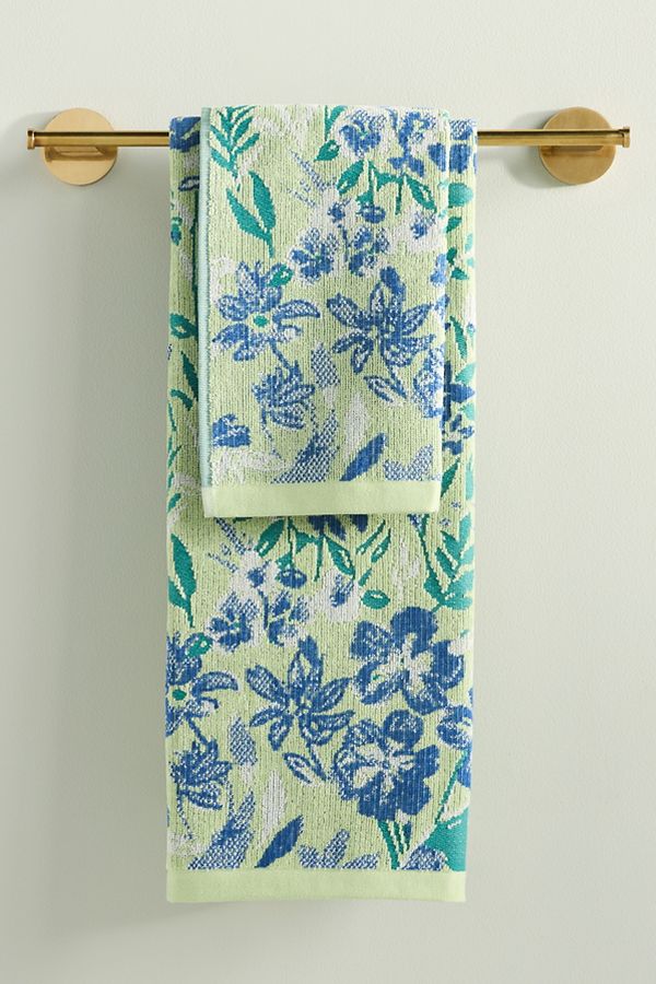 Slide View: 1: Lillian Cotton Bath Towel Collection