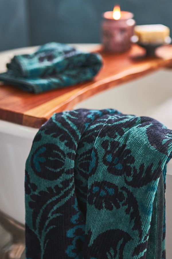 Slide View: 1: Tova Cotton Velour Towel Collection