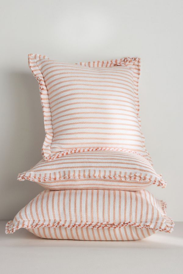 Slide View: 1: Luxe Linen Blend Pillow