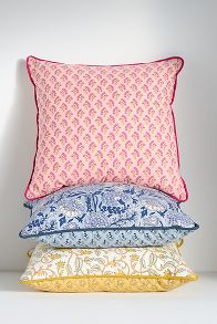 Slide View: 2: Cotton Mix Print Floral Pillow