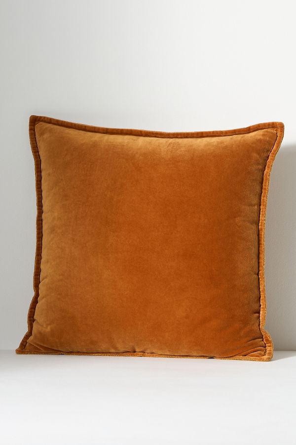 Vista de diapositivas: 5: Velvet Trova Cushion