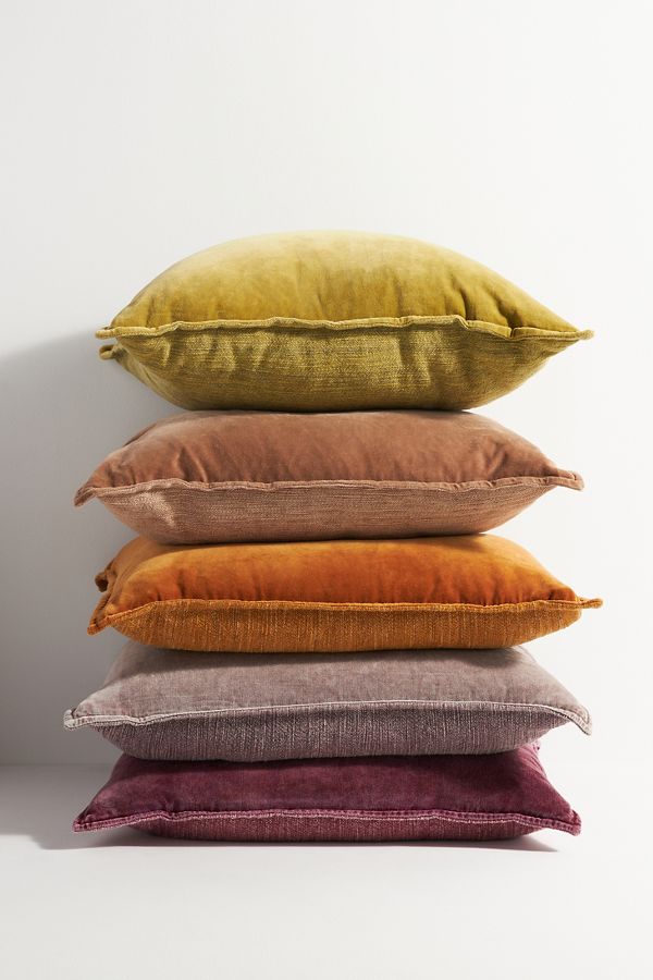 Vista de diapositivas: 3: Velvet Trova Cushion