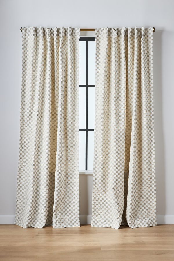 Slide View: 1: Carmine Woven Checkered Curtain