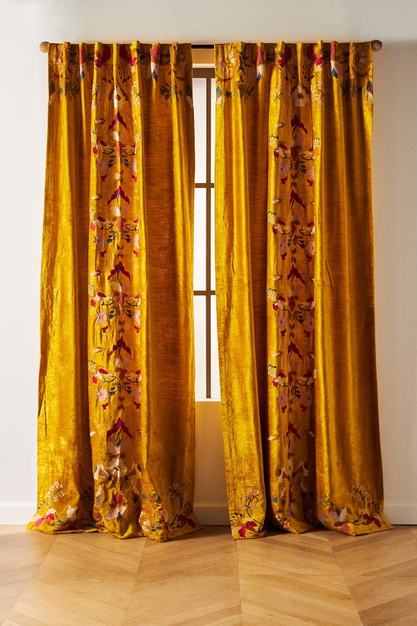 Slide View: 1: Embroidered Fiori Curtain