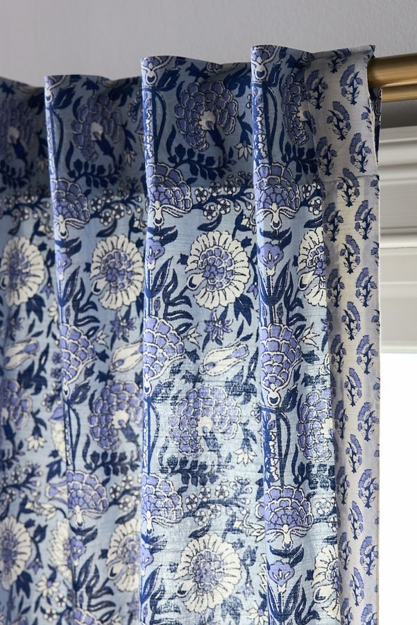 Slide View: 2: Cotton Mix Print Floral Curtain