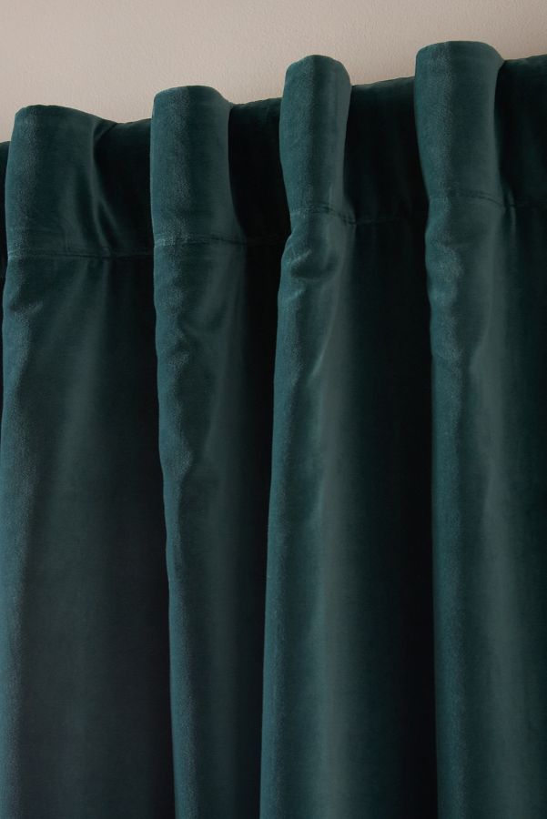 Slide View: 2: Milo Velvet Blackout Piped Curtain