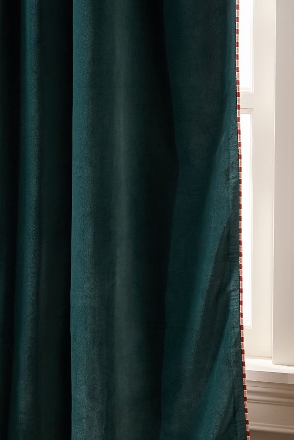 Slide View: 3: Milo Velvet Blackout Piped Curtain