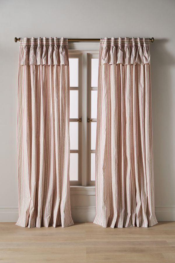 Slide View: 1: Cotton Printed Stripe Valence Curtain