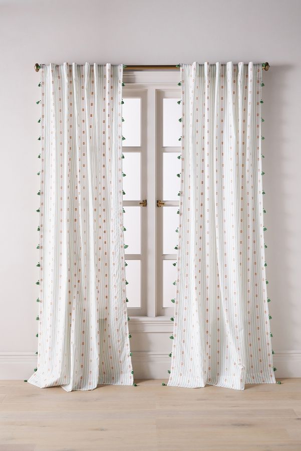 Slide View: 1: Nera Woven Tasseled Curtain