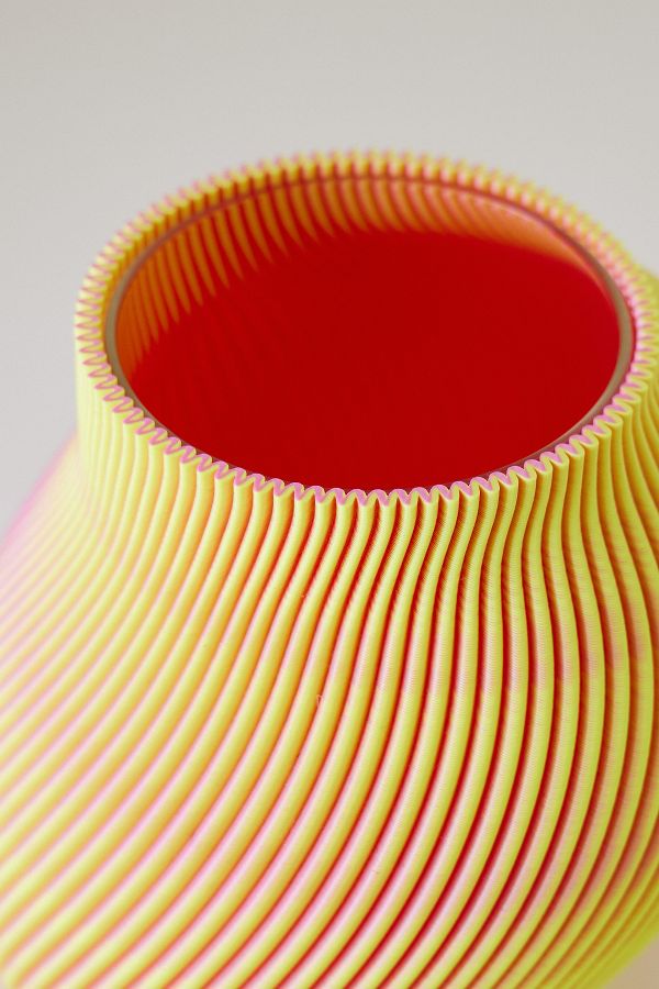 Slide View: 2: Sheyn Bloz Vase