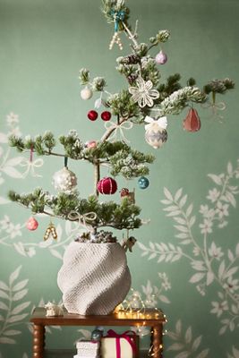 Lennon Twist Textured Cement Pot