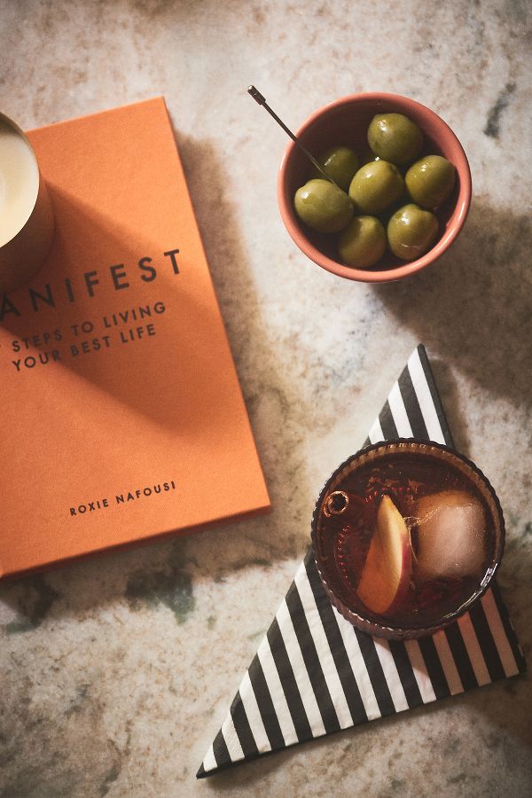 Slide View: 2: Manifest Book