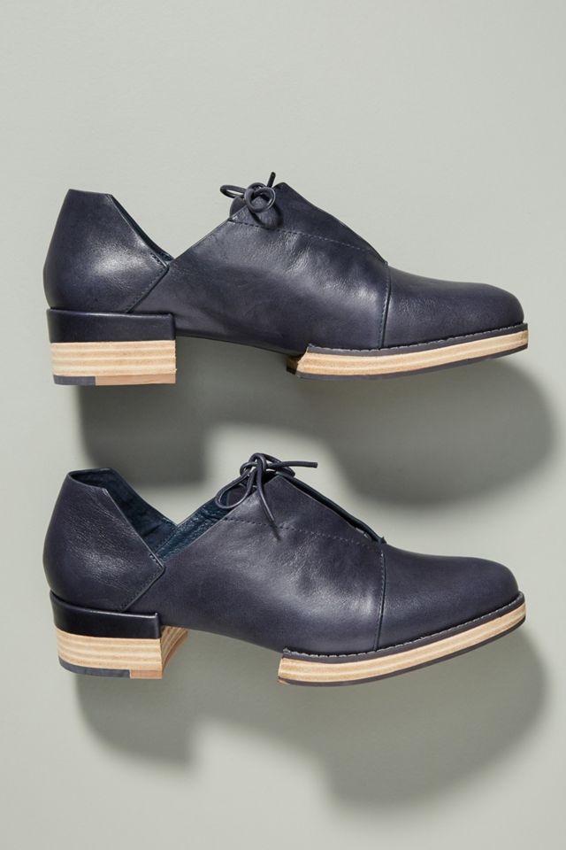 kelsi dagger brooklyn savas oxfords