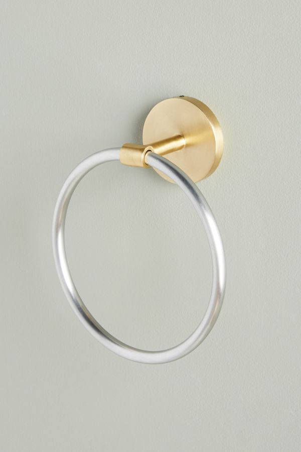 Slide View: 1: Villa Towel Ring