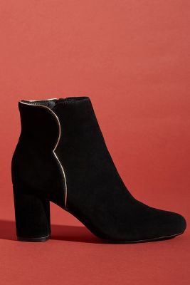 chelsea crew ankle boots