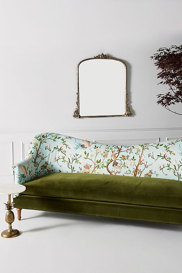 Slide View: 1: Pied-A-Terre Sofa, Valerie
