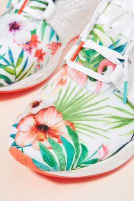 new balance flower