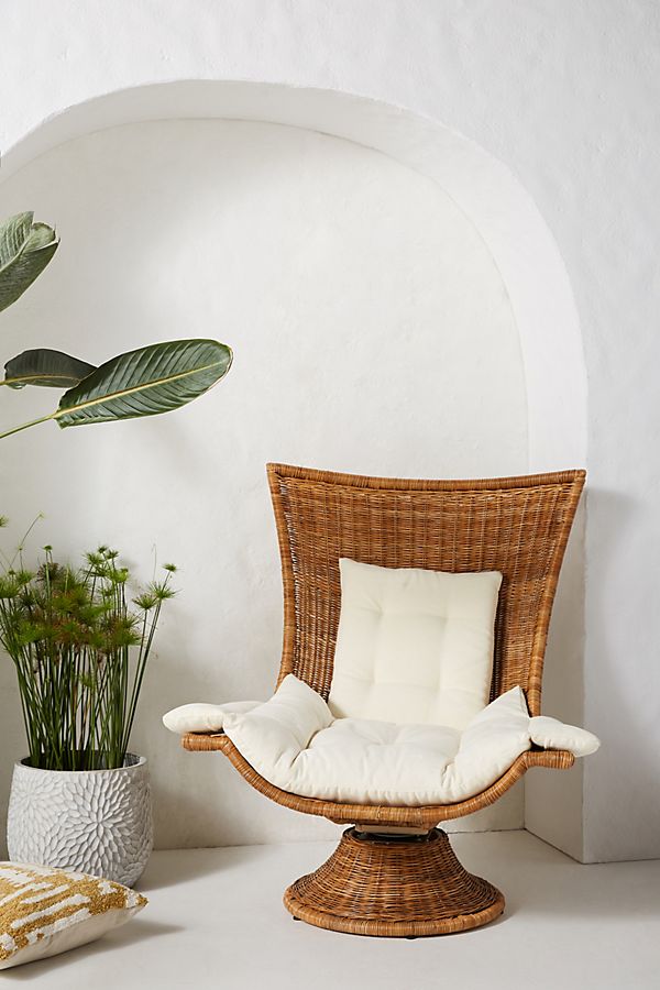 Slide View: 1: Hallie Swivel Chair