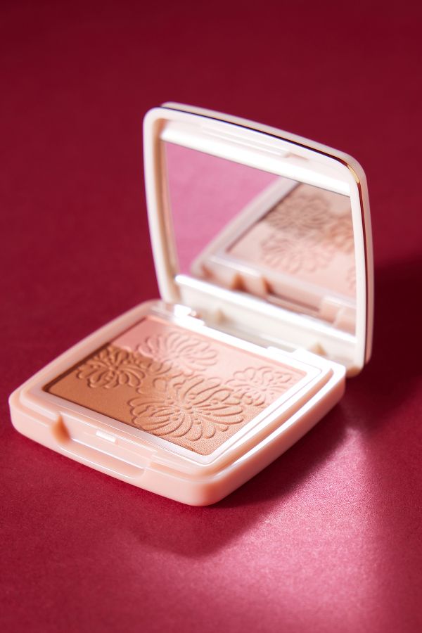 Slide View: 1: Paul & Joe Compact Blush Refill