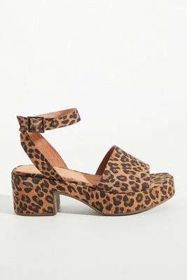 calming influence platform sandal