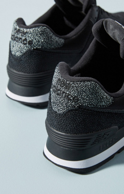 new balance pebbled street