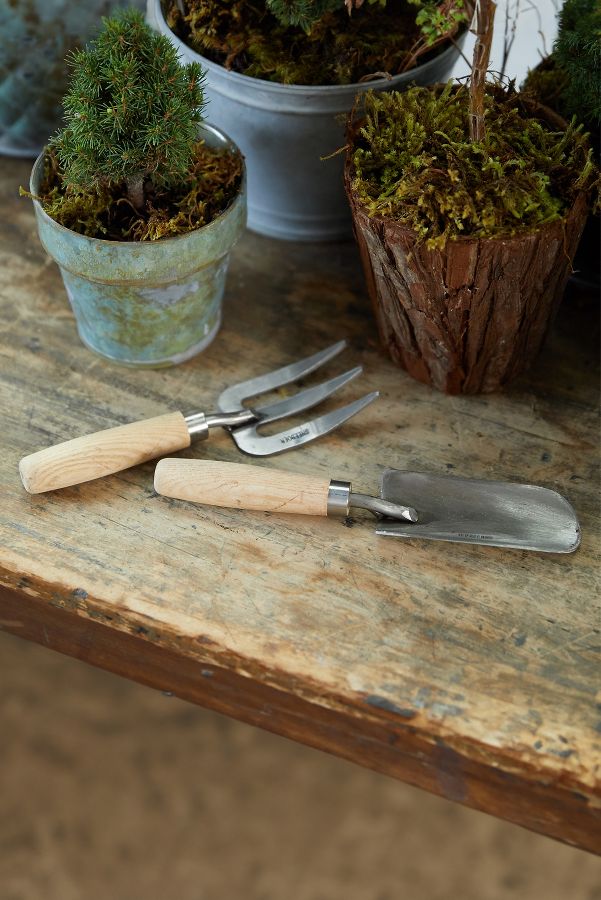 Slide View: 2: Sneeboer Kid's Garden Trowel