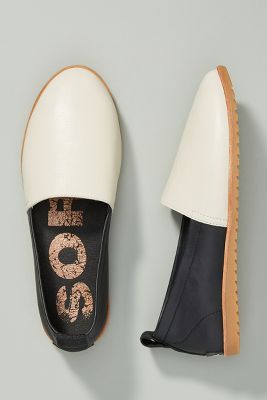 wide fitting velcro ladies shoes