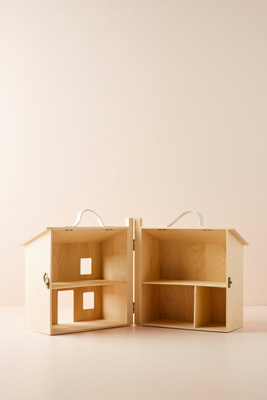 olli ella doll house