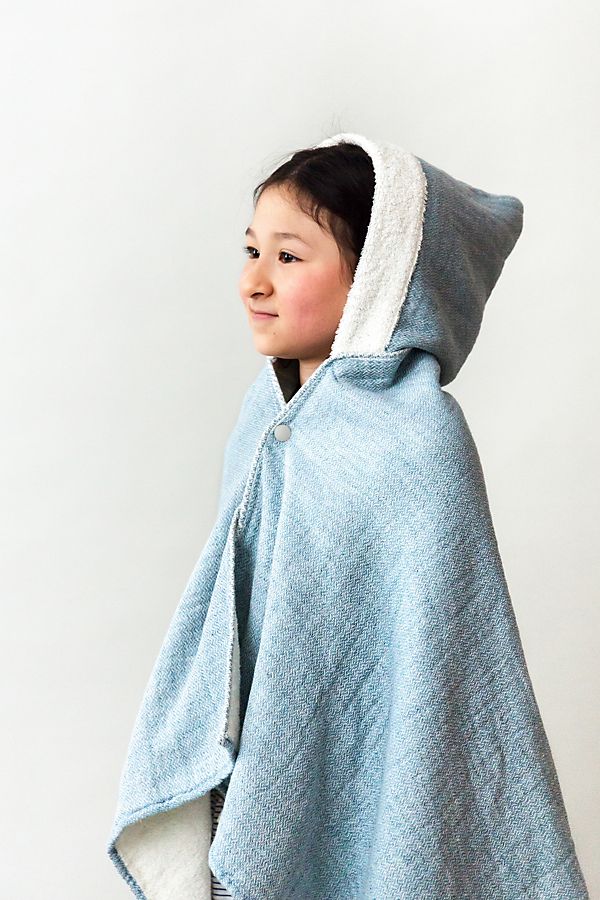 Slide View: 1: Kontex Claire Hooded Bath Towel