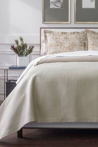 Slide View: 1: Peacock Alley Hamilton Coverlet