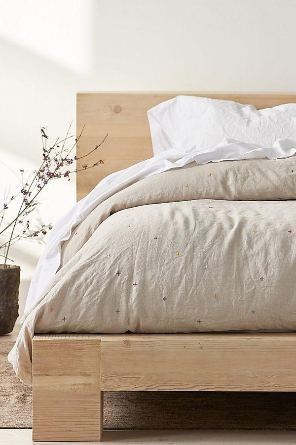 Slide View: 3: Coyuchi Scattered Embroidered Linen Duvet