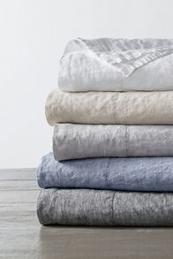 Slide View: 2: Coyuchi Organic Linen Chambray Sheet Set