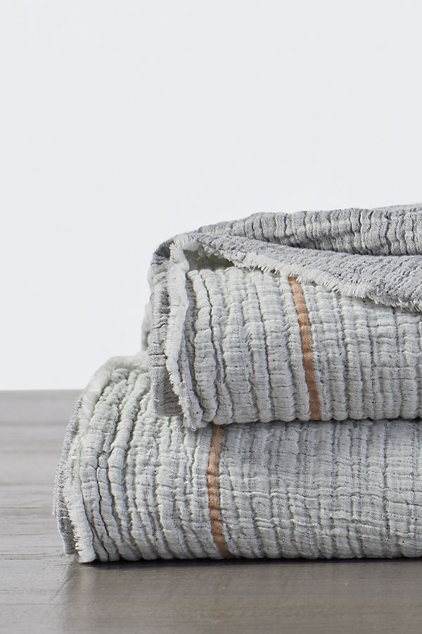 Slide View: 1: Coyuchi Topanga Organic Matelasse Blanket