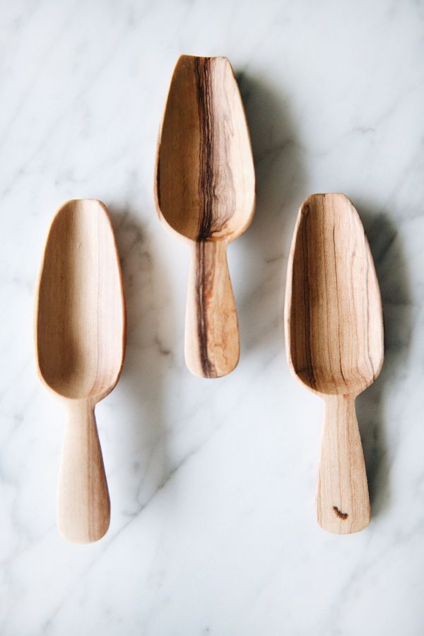 Slide View: 4: Roan Iris Wild Olive Wood Bin Scoop Set