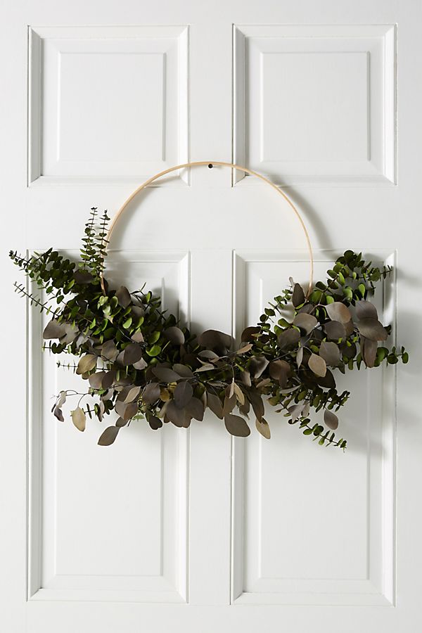 Slide View: 1: Dried Silver Dollar Eucalyptus Wreath