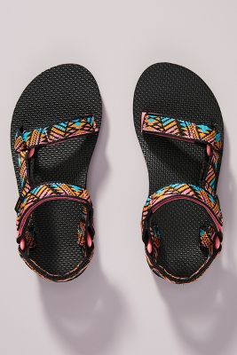 tevas slippers